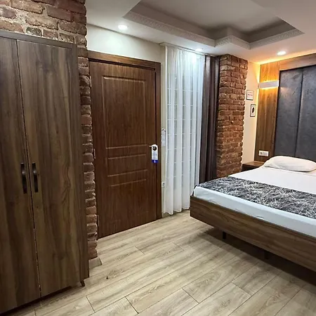 Hotel Han Suite Hotel 3*