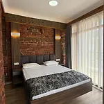 Han Suite Hotel 3*
