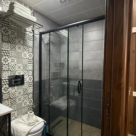 Han Suite Hotel 3*